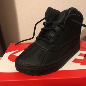 New in box toddler boys NIKE basketball shoes!